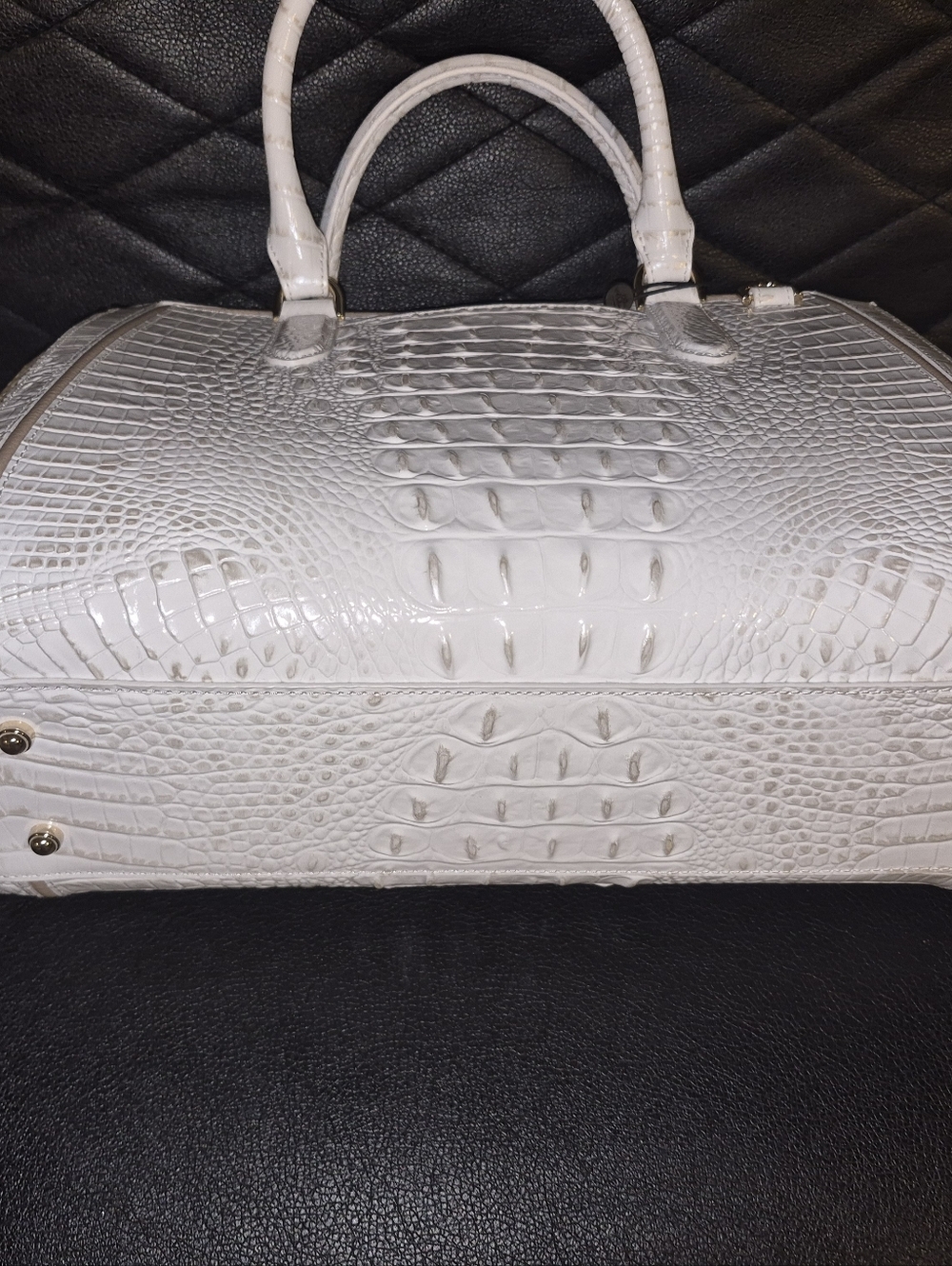 White Croc-Embossed Structured Tote Handbag - Picture 2 of 5